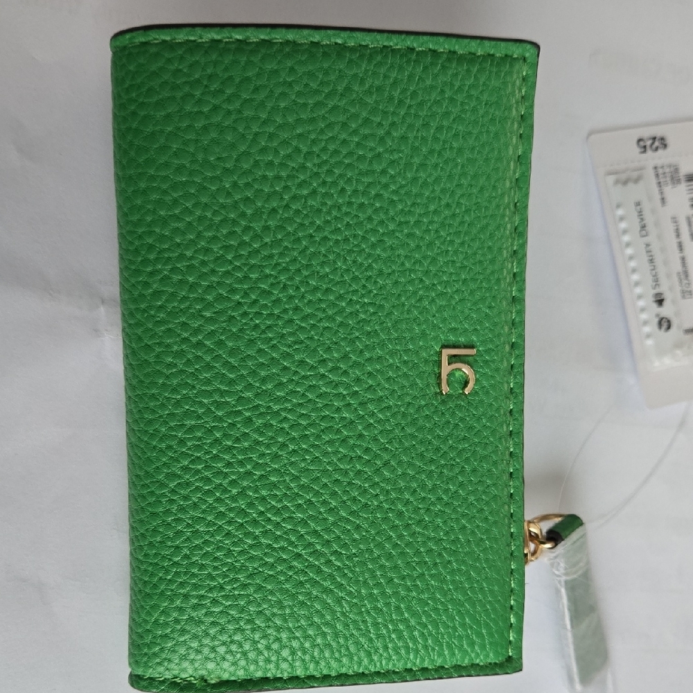 Liz Claiborne Green Wallet